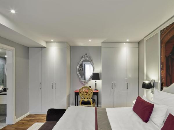 TITANIC Gendarmenmarkt Berlin : photo 3 de la chambre suite sezen aksu