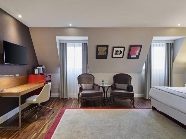 TITANIC Gendarmenmarkt Berlin : photo 5 de la chambre suite sezen aksu