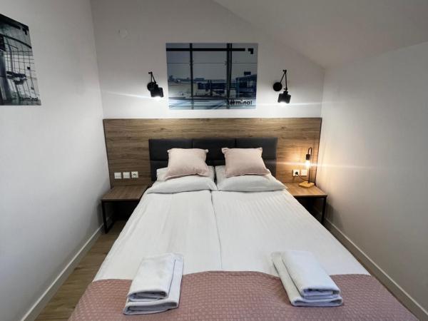 Terminal Airport : photo 1 de la chambre chambre lit king-size