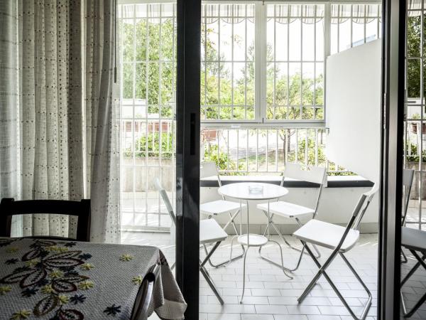 Bed & Breakfast Cesarina : photo 8 de la chambre chambre double avec baignoire spa