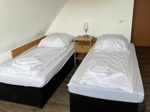 24-7 Stadthotel Stuttgart : photo 5 de la chambre chambre lits jumeaux Économique