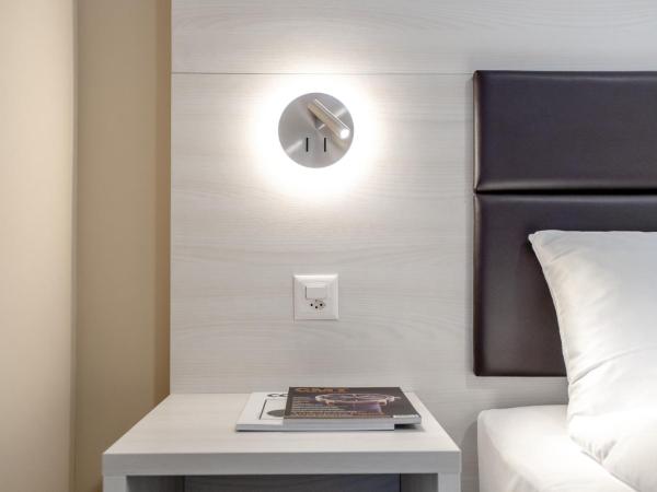 Miralago Locarno Easy Rooms : photo 2 de la chambre chambre double standard