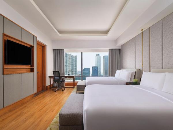 The Ritz-Carlton Jakarta, Mega Kuningan : photo 4 de la chambre grand club king room with two king beds - club lounge access