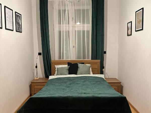 Wielopole Classy Rooms : photo 6 de la chambre chambre double avec salle de bains commune