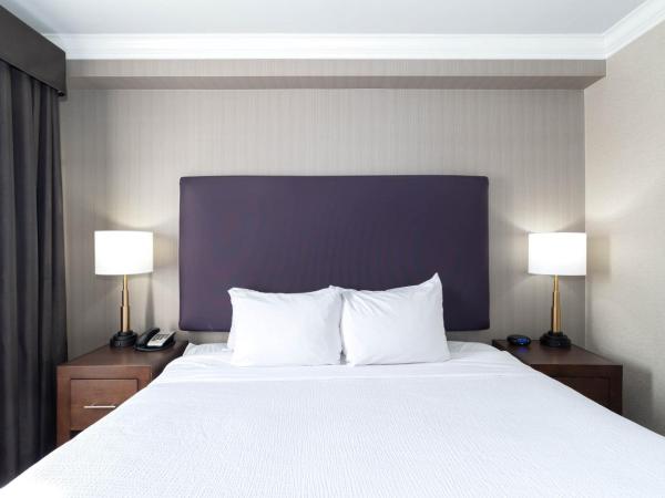 Sandman Hotel & Suites Calgary South : photo 3 de la chambre standard suite, 1 king bed, kitchenette