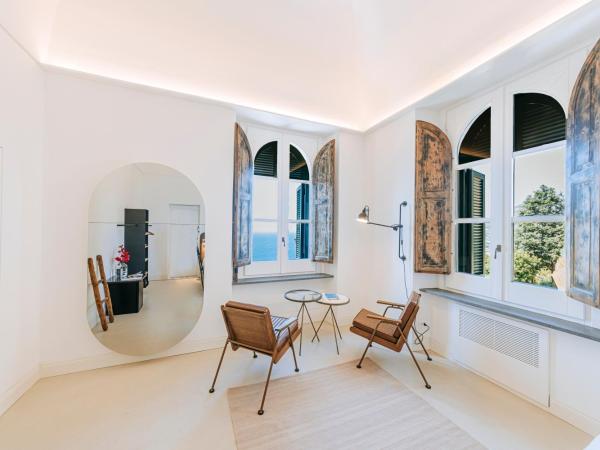 Faro Punta Imperatore : photo 6 de la chambre chambre double deluxe - vue sur mer