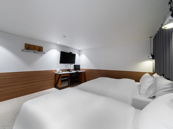 Jamsil Noblestay Hotel : photo 7 de la chambre chambre lits jumeaux