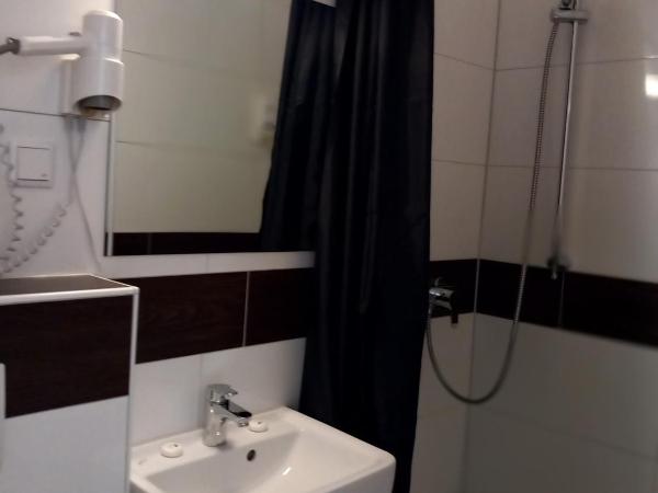 Hotel Karolinger : photo 3 de la chambre chambre simple