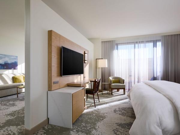 The Westin Los Angeles Airport : photo 3 de la chambre studio suite, parlor, pool access, poolside