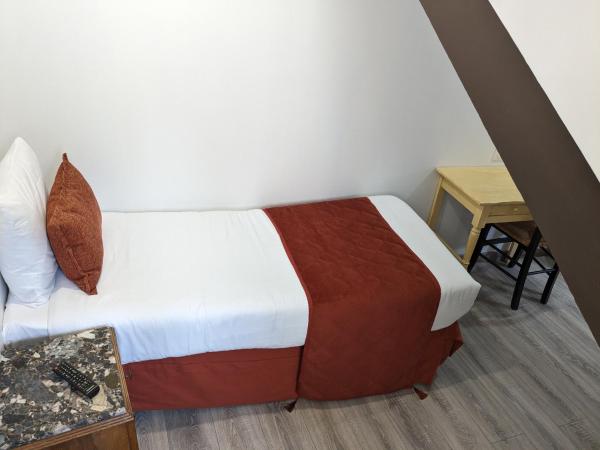 Hotel Morand : photo 2 de la chambre chambre simple mansardée