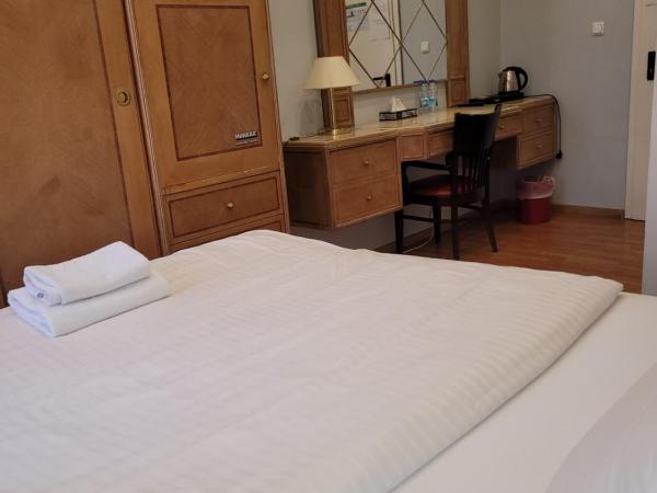 Hotel Franken an der Messe : photo 2 de la chambre chambre double