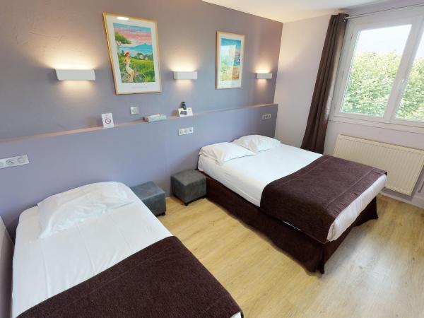 Logis Auberge Saint Simond : photo 2 de la chambre chambre triple standard