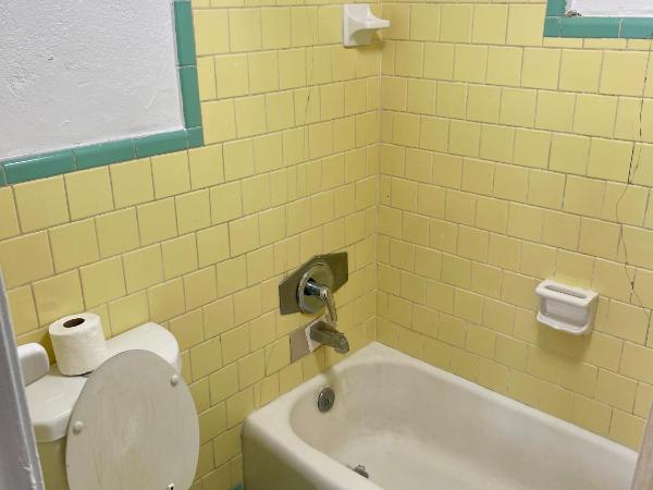 Downtown Motel : photo 1 de la chambre chambre lit king-size