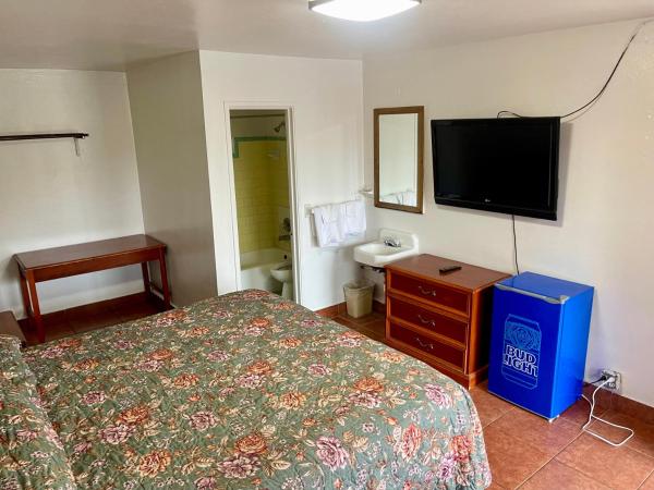 Downtown Motel : photo 2 de la chambre chambre lit king-size