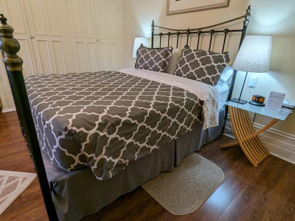 Gingerbread Manor : photo 4 de la chambre chambre lit queen-size deluxe