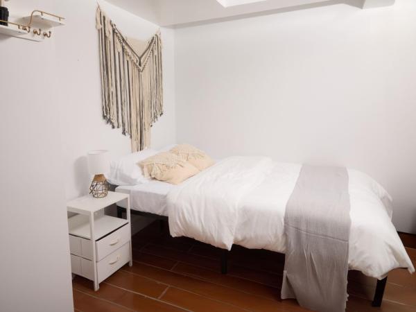 Comfy Guest House in Hell's Kitchen : photo 4 de la chambre chambre double standard avec salle de bains commune