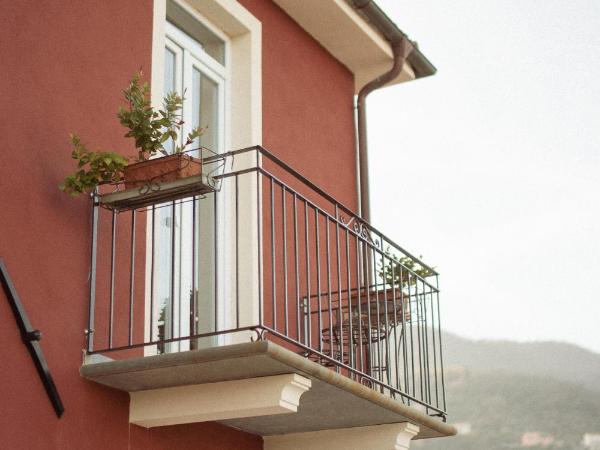 Agriturismo Belvedere 9 : photo 6 de la chambre chambre double avec balcon - vue sur mer