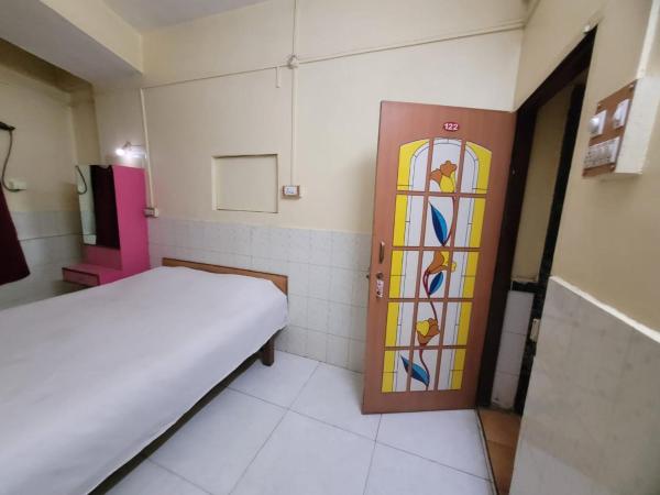 JAI MALHAR LODGE : photo 2 de la chambre chambre double deluxe