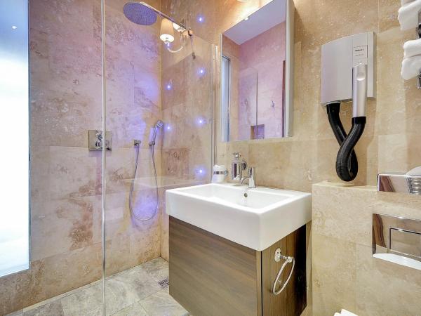 Mała Anglia Deluxe Rooms & SPA : photo 4 de la chambre chambre double