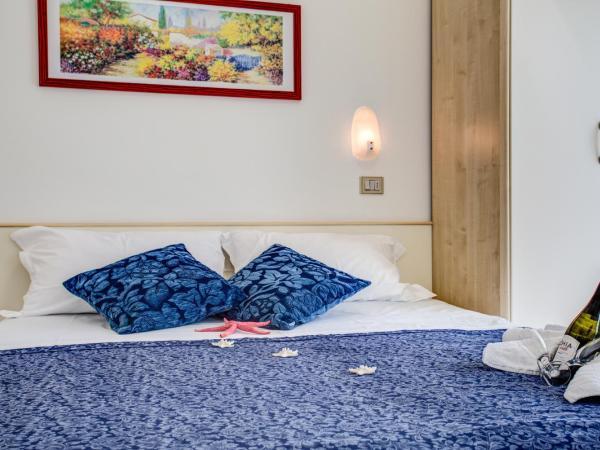 Hotel Tiziana : photo 8 de la chambre chambre double ou lits jumeaux