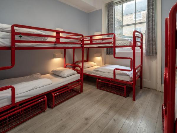 Astor Kensington Hostel : photo 1 de la chambre lit superposé dans dortoir mixte