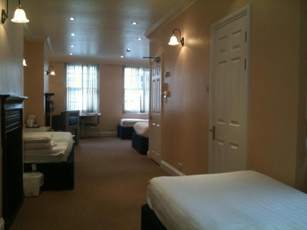 Mermaid Suite Hotel : photo 5 de la chambre chambre familiale (7 adultes) 