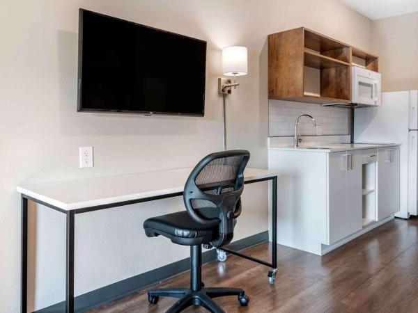 Extended Stay America Premier Suites - Tampa - Fairgrounds - Casino : photo 3 de la chambre studio lit king-size