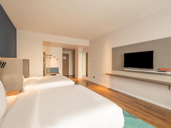 Holiday Inn Express Shanghai Jiading New City, an IHG Hotel : photo 4 de la chambre standard twin room with extra floor space