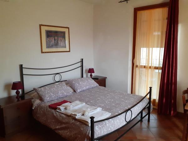 B&B La Verbena : photo 2 de la chambre chambre double avec terrasse