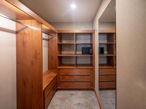 Hyatt Regency Galleria Residence Dubai : photo 5 de la chambre appartement familial deluxe avec 4 chambres deluxe et cuisine (10 % de réduction sur les soins spa)