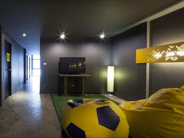 Fulfill Phuket - SHA : photo 2 de la chambre chambre quadruple avec salle de bains commune