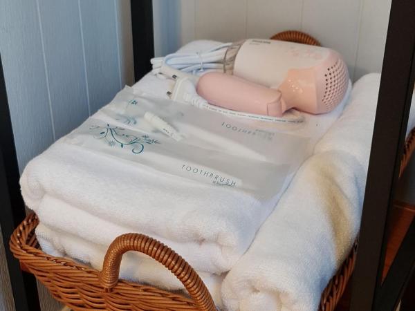 ฉันรักเธอ โฮมสเตย์ at กาญจนบุรี : photo 5 de la chambre villa supérieure