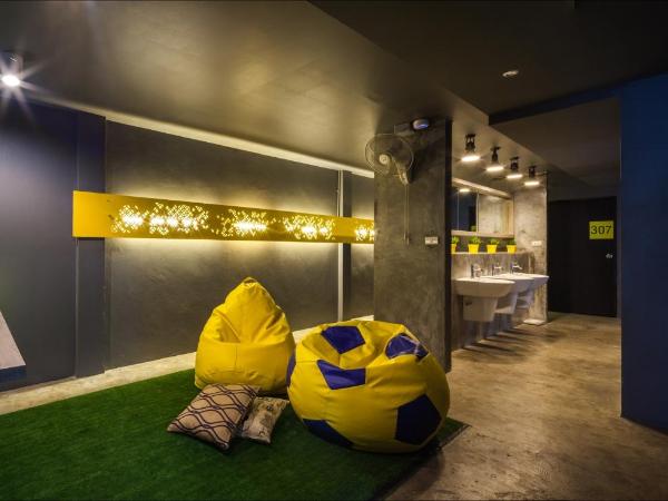 Fulfill Phuket - SHA : photo 3 de la chambre chambre quadruple avec salle de bains commune