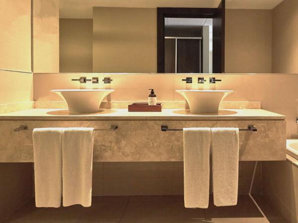 Hilton Mendoza : photo 5 de la chambre suite junior exécutive lit king-size