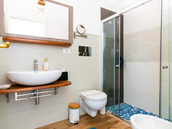 MarLove Siracusa - Private Sea Access - Self-check in : photo 7 de la chambre chambre double deluxe - vue sur mer