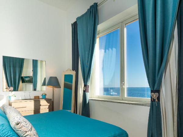 MarLove Siracusa - Private Sea Access - Self-check in : photo 10 de la chambre chambre double deluxe - vue sur mer