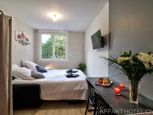 Appart' hôtel Cholet : photo 3 de la chambre studio