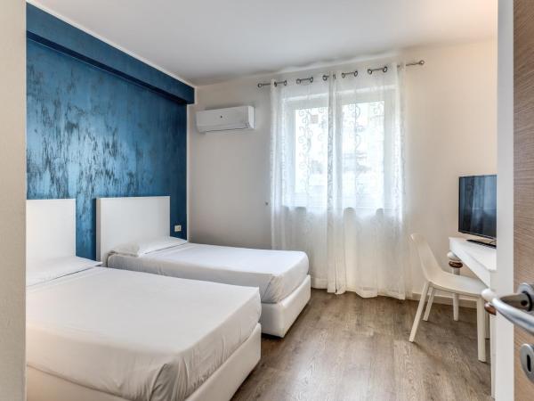 Casena Dei Colli, Sure Hotel Collection By Best Western : photo 3 de la chambre chambre triple standard avec balcon
