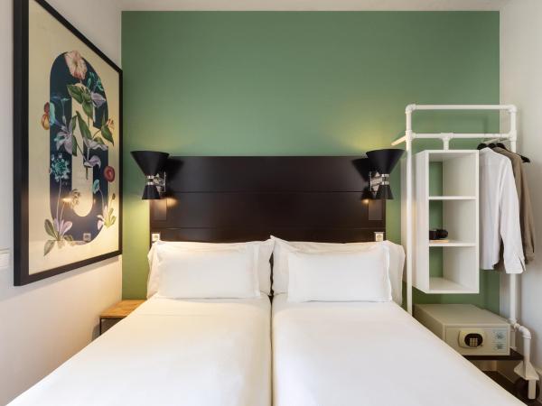 Praktik Garden : photo 3 de la chambre chambre double ou lits jumeaux supérieure avec terrasse