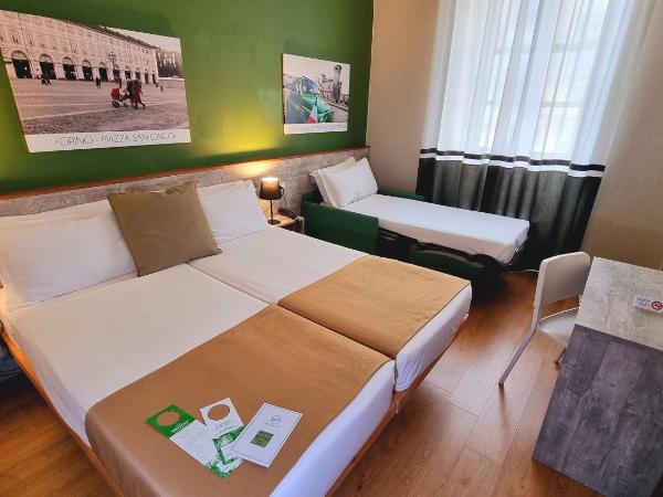 Green Class Hotel Astoria : photo 1 de la chambre chambre triple
