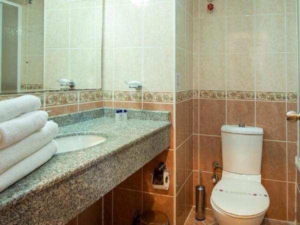 Lara Dinc Hotel : photo 4 de la chambre chambre double standard