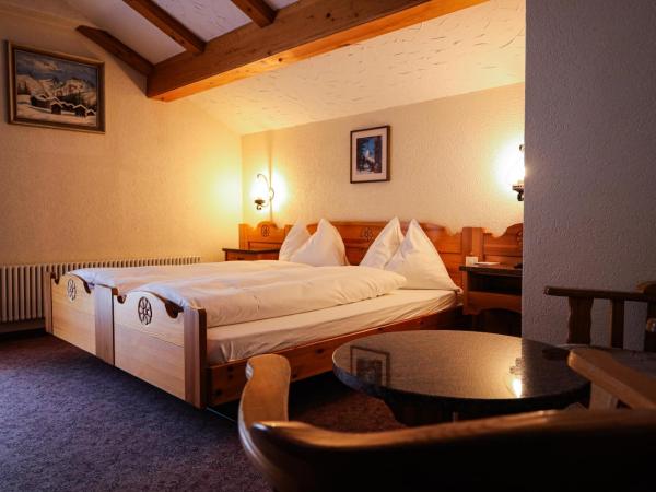 Hotel Christiania Saas-Fee : photo 6 de la chambre chambre double supérieure