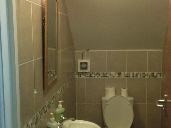 Amazon Guest House : photo 4 de la chambre chambre double avec douche et toilettes communes - annexe