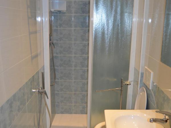 Park Hotel Perù ***S : photo 4 de la chambre petite chambre double