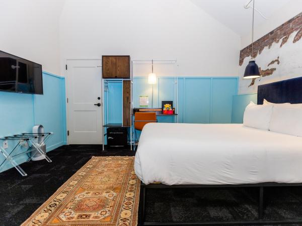 The Russell : photo 1 de la chambre room 2:9 - deluxe skylight queen