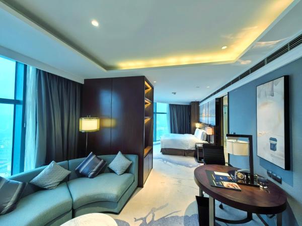 DoubleTree By Hilton Ningbo Beilun : photo 4 de la chambre chambre lit king-size premier
