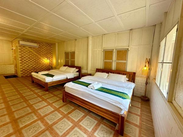 Golden Sword with Boat : photo 2 de la chambre chambre quadruple confort