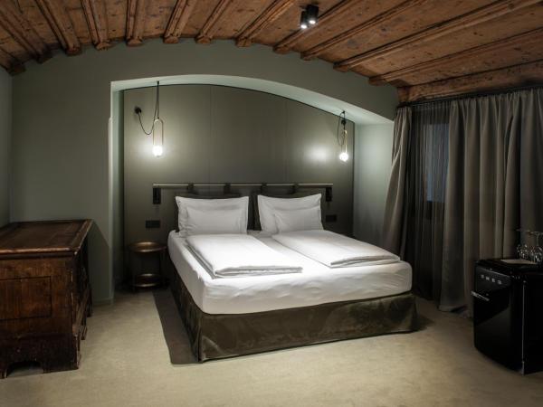 Altstadthotel Weisses Kreuz : photo 4 de la chambre double room stube