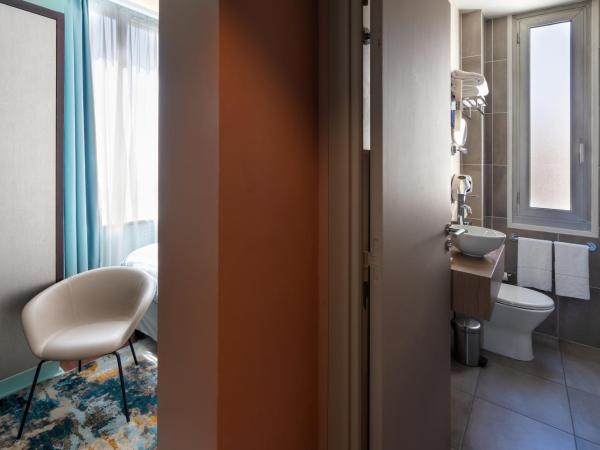 Le Splendid Hotel Lac D'Annecy - Handwritten Collection : photo 8 de la chambre chambre classique avec 1 lit simple