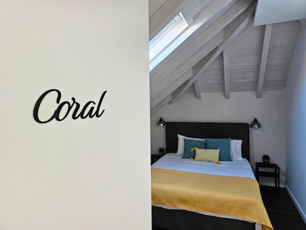 SurfSoul Guesthouse - Bed and Breakfast : photo 4 de la chambre chambre double avec salle de bains privative